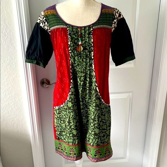 Ritu Kumar VTG Multi Coordinated Fabric
Meticulously Stitched Large Pockets RARE - Picture 1 of 16